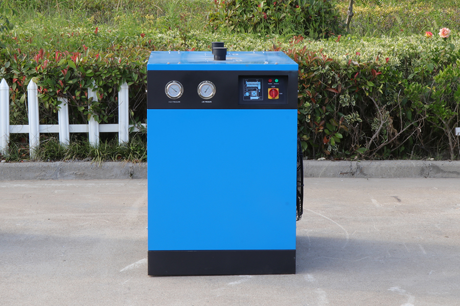 Pinalamig na air dryer