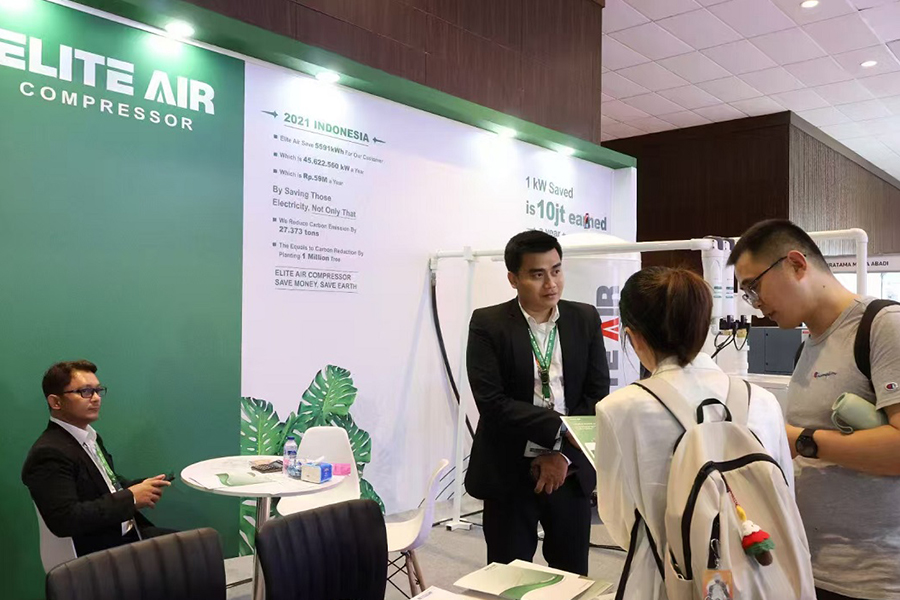 Ang Jiangsu Luoming Foreign Trade Business Manager ay bumisita sa paggawa ng Indonesia Exhibition